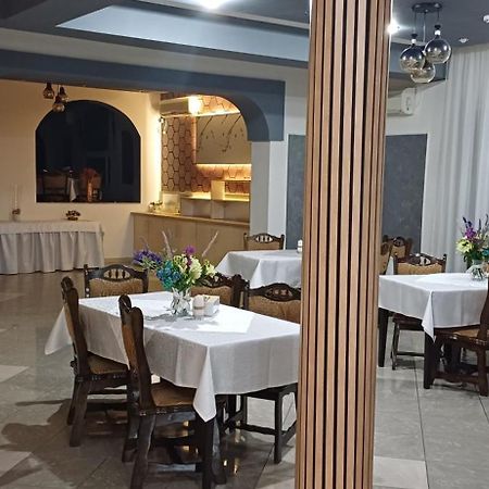 Hotel Perla Σάτου Μάρε Εξωτερικό φωτογραφία